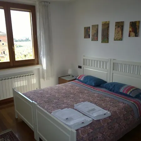 Madonna Della Rosa Apartment